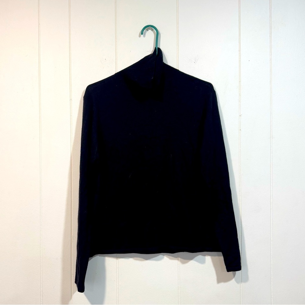 Vintage Pursuits LTD Italian Merino Wool Black Turtleneck Sweater